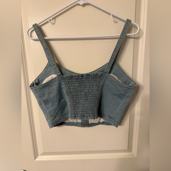 Forever 21 Light Blue Denim Crop Top size Large stretchy back - Picture 3 of 3